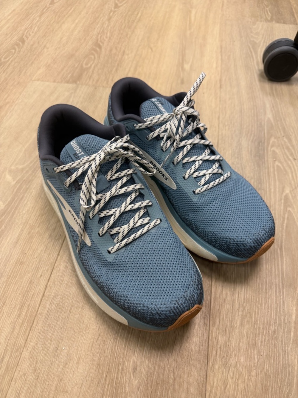 Brooks Ghost Max 2 Running Shoes Peacoat-Orchid-Coconut Milk Womens Size 10